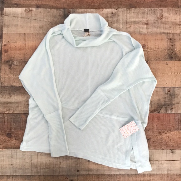 New Free People Asymetrical Seafoam Top - Picture 3 of 6